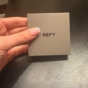 REFY bronzer